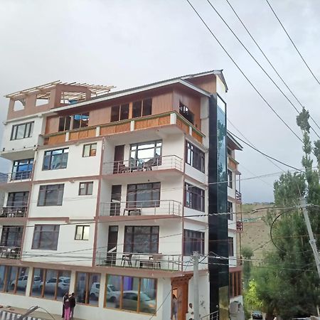 Hotel D Indian Kargil Kültér fotó