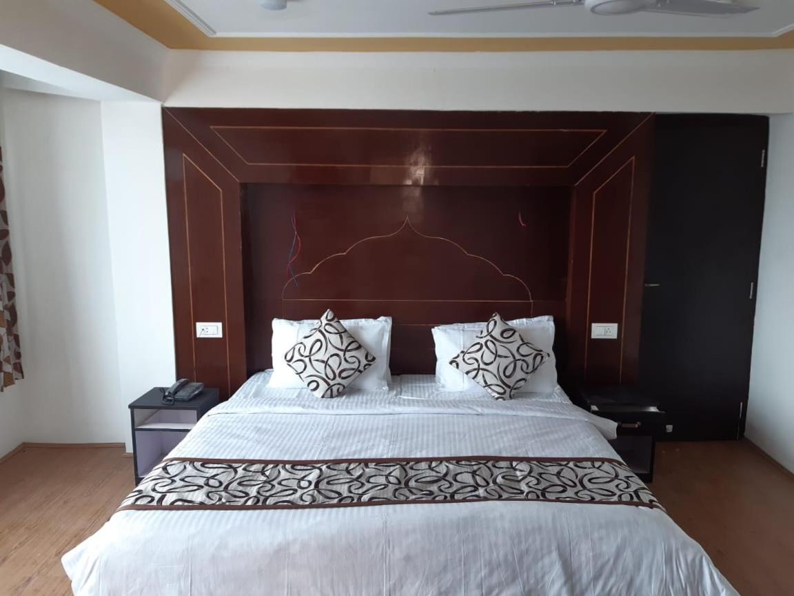Hotel D Indian Kargil Kültér fotó